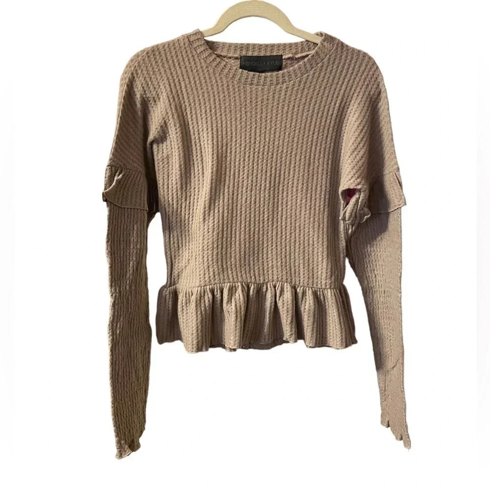 NWT KENDALL & KYLIE TAUPE PEPLUM WAFFLE KNIT TOP